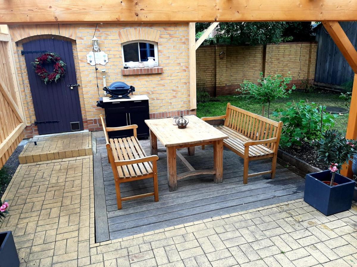 Glashuettchen Mit 2 Schlafzimmern, Sauna Und Schoenem Garten Annahutte